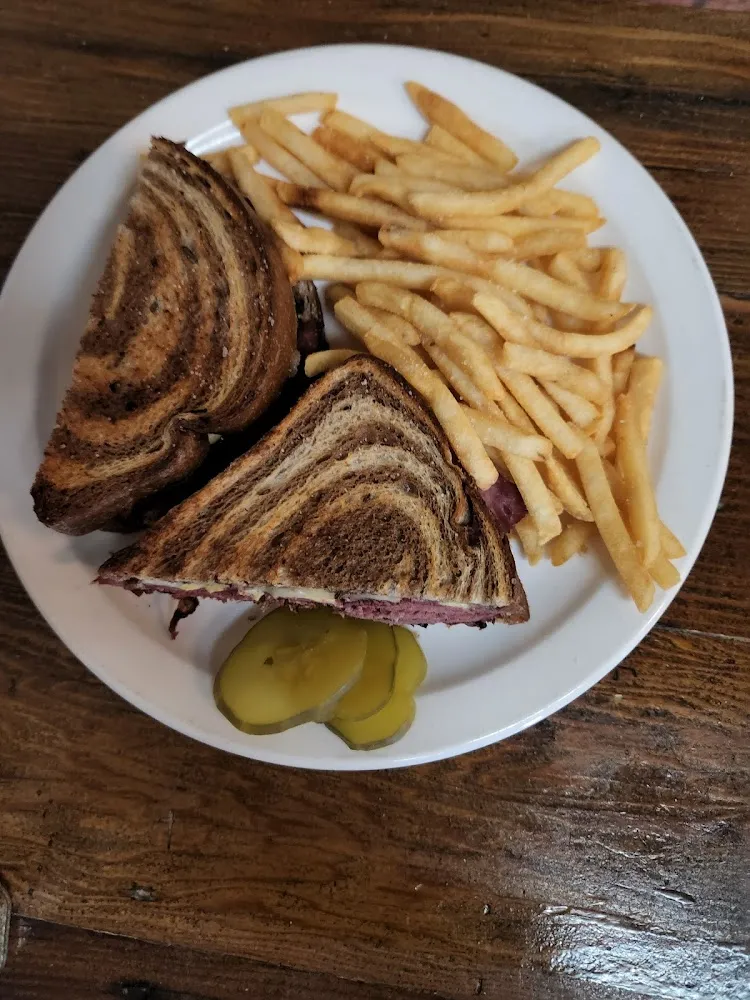 Pastrami on Rye with Fries
